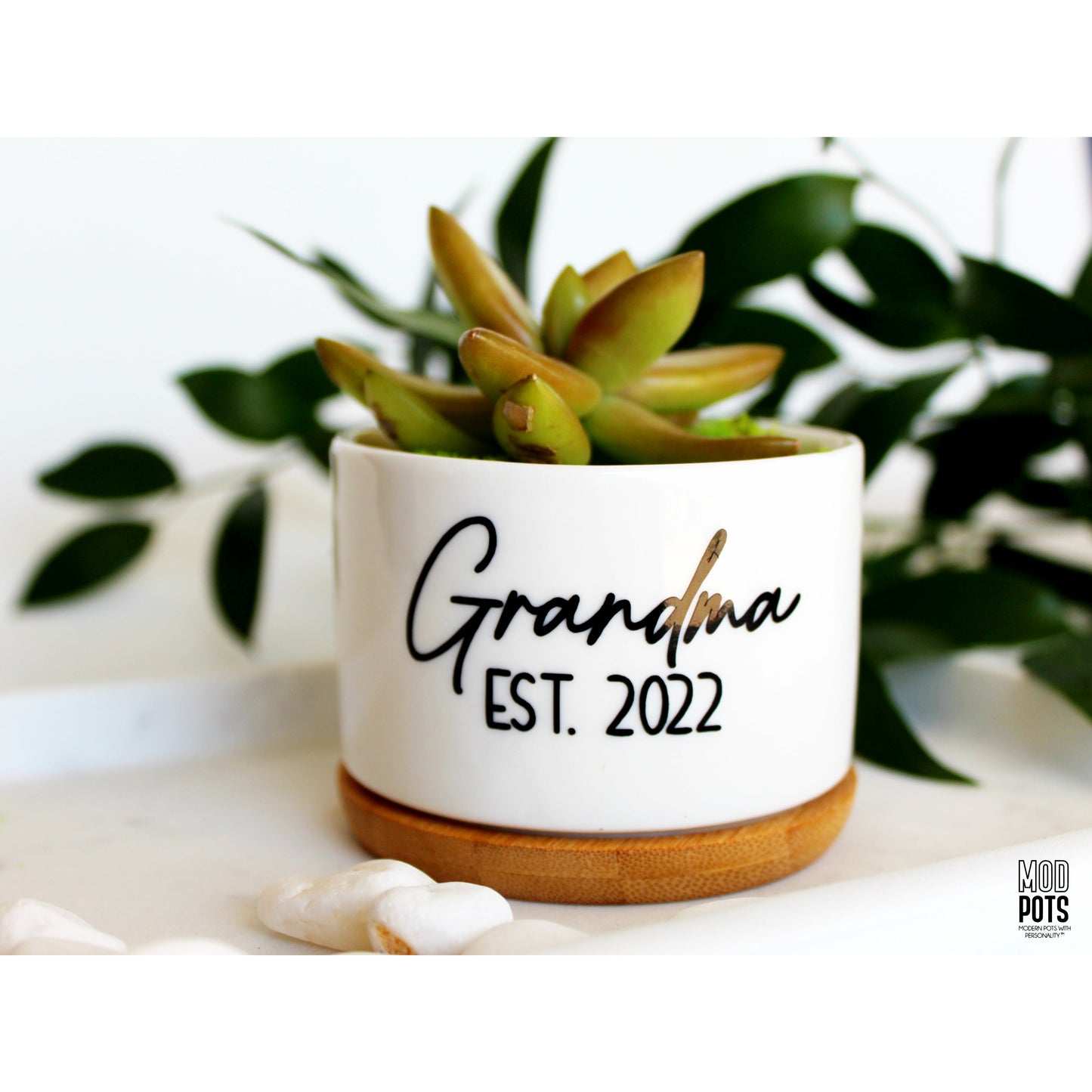 Grandma Est. YEAR (modern font)