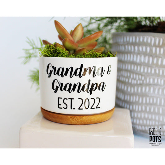 Grandma & Grandpa Est. YEAR (bubble font)