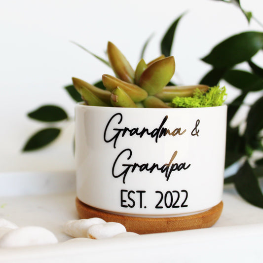 Grandma & Grandpa Est. YEAR (modern font)